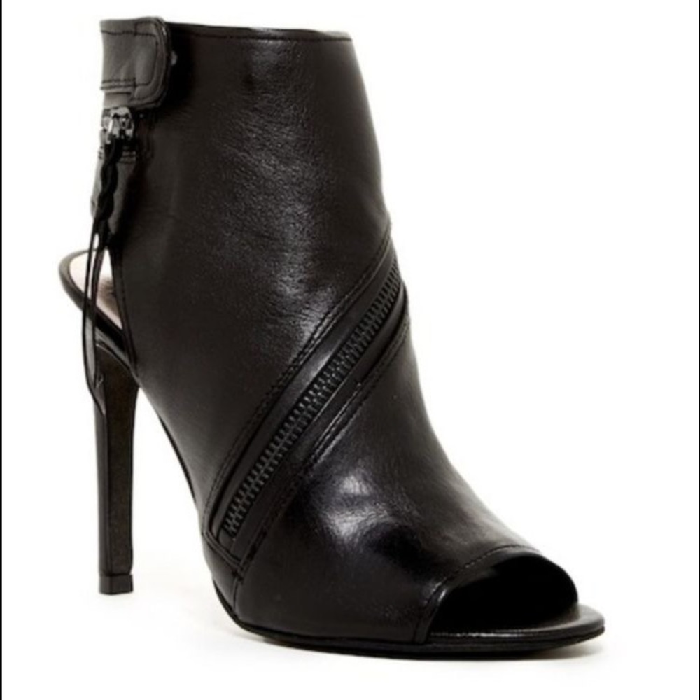 Dolce Vita Black Leather Heels